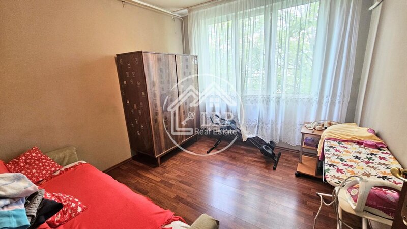 Brancoveanu, Izvorul Crisului, 3 camere decomandat, mobilat si utilat,